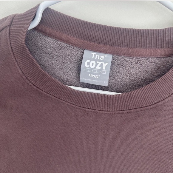TNA Cozy Crop Crewneck Sweatshirt Pullover Aritzia Small - Picture 3 of 3